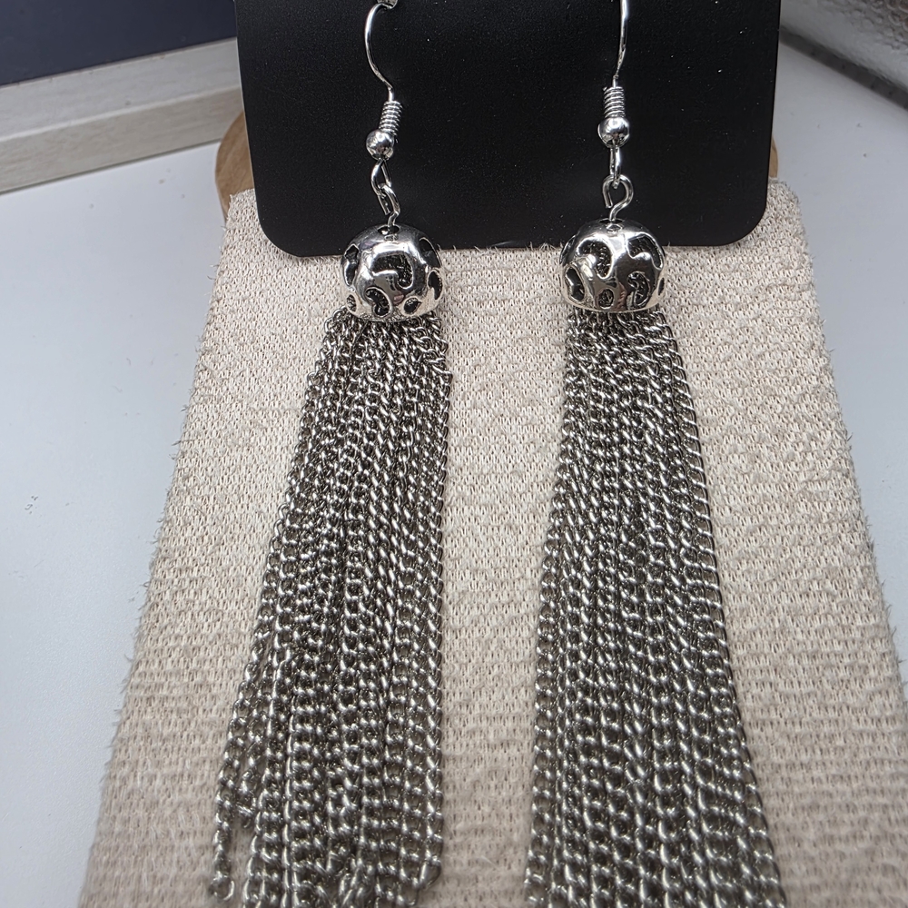 Paparazzi Silver Chain Tassel Earrings (767)